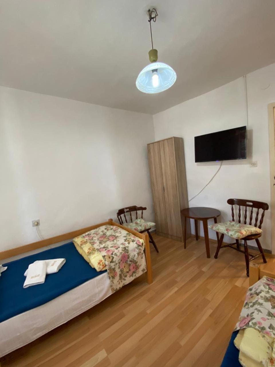 Viktor Rooms コトル 部屋 写真